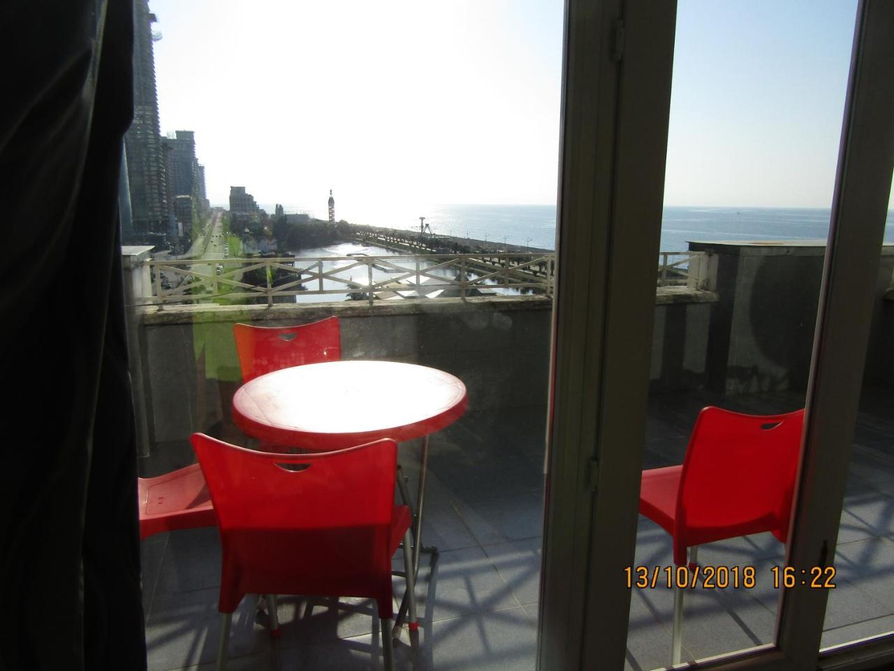Apartment Miracle Batumi Exterior foto